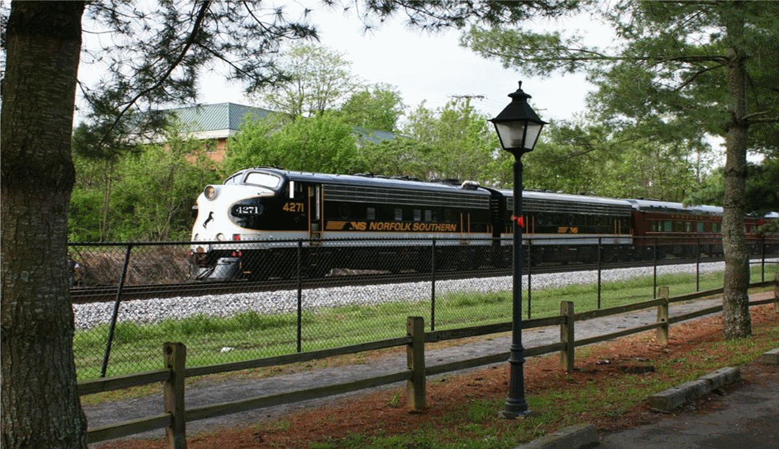 Two Norfolk Southern F units at Abingdon, VA